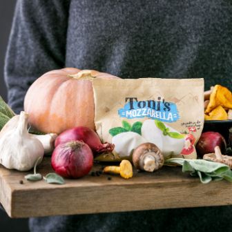 Kürbis-Salbei-Pizza_ImageText_2_1370x1370px