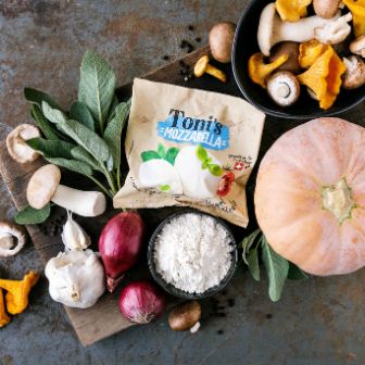 Kürbis-Salbei-Pizza_ImageText_1_1370x1370px